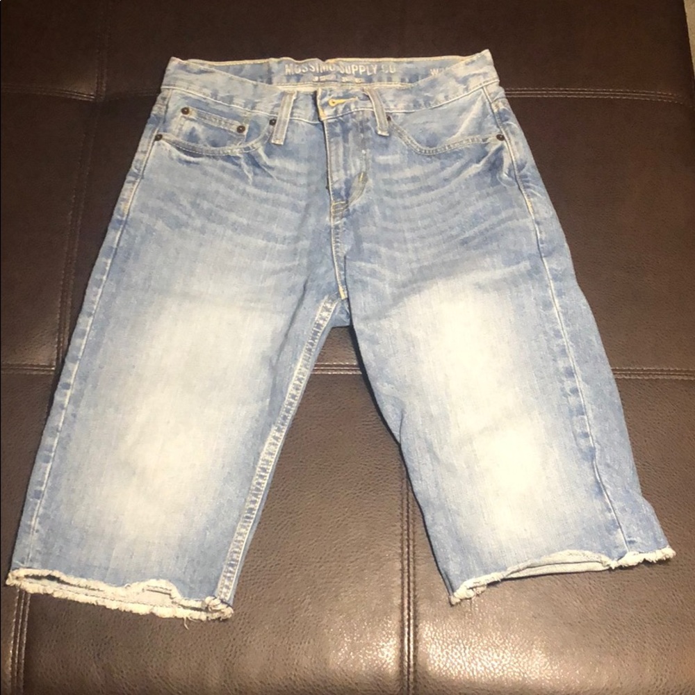 Men’s Cut-Off Jean Shorts